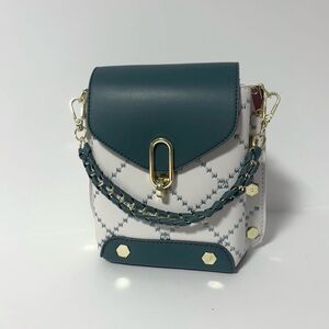 1300-Women's Crossbody Bag- White & Green